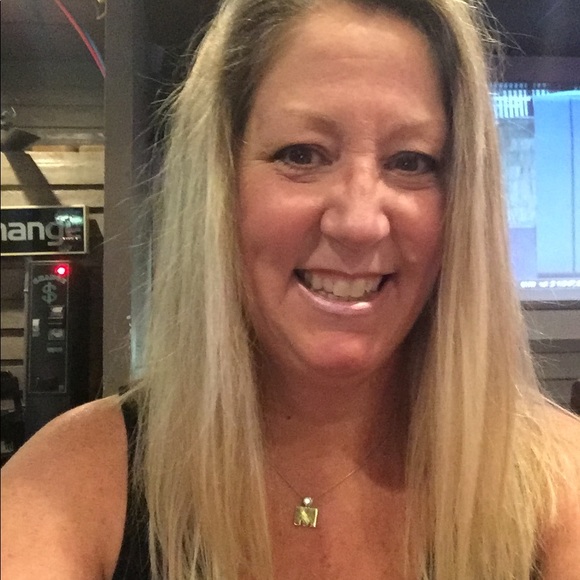 Meet your Posher, Ann - Picture 1 of 1